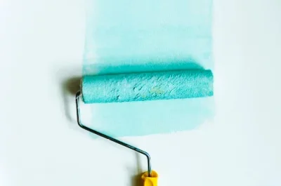 Peinture intérieure à Brains-sur-Gée — murs, plafonds et boiseries